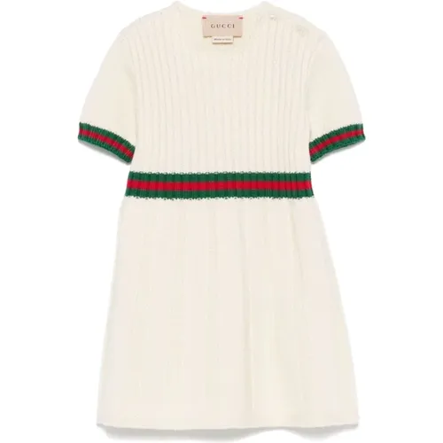 Weiße Plissierte Kleid mit Webband - Gucci - Modalova