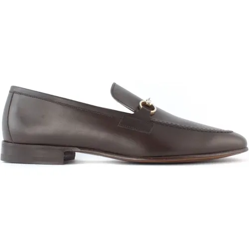 Leather Loafer with Metal Hardware , male, Sizes: 9 UK - Berwick - Modalova