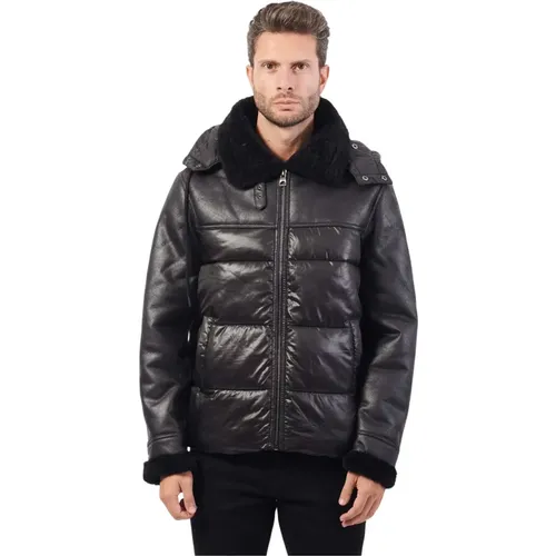 Winter Jacket with Removable Hood and Faux Fur Trim , male, Sizes: S, XL, M - Guess - Modalova