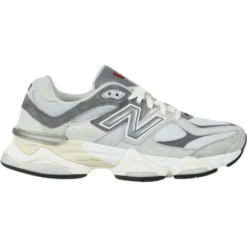 Innovative 9060 Sneakers with Suede Accents , male, Sizes: 11 UK, 7 UK, 9 UK, 8 1/2 UK, 9 1/2 UK, 12 UK, 2 1/2 UK, 7 1/2 UK, 10 UK - New Balance - Modalova