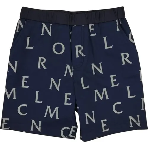 Blaue Baumwoll-Bermuda-Shorts mit All Over Logo Print - Moncler - Modalova