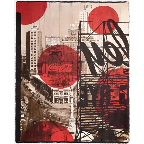 New York City Coca-Cola Print Stole , female, Sizes: ONE SIZE - Faliero Sarti - Modalova