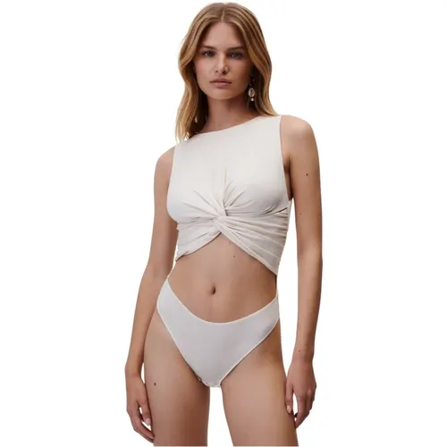 Goodbye Kiss Bodysuit Cream - Undress Code - Modalova