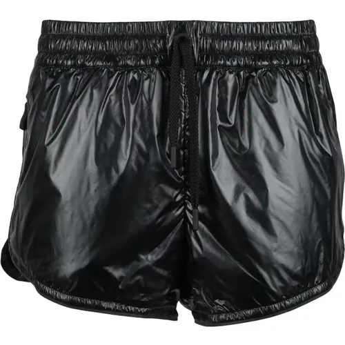 Short for Women , female, Sizes: S, XS, M - Moncler - Modalova