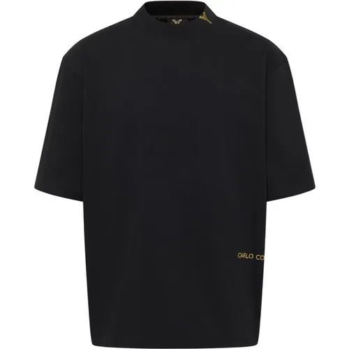 Urban Statement T-Shirt with Gold Accents , male, Sizes: S, M, XL, 2XL, L, XS - carlo colucci - Modalova