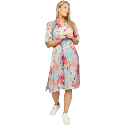 Colorful Print Dress Saga.Sp24 Multi , female, Sizes: 2XL - 2-Biz - Modalova