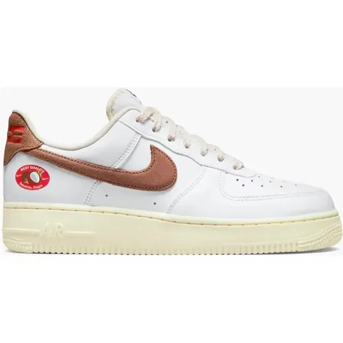 Limited Edition Coconut Air Force 1 , male, Sizes: 1 1/2 UK, 8 1/2 UK, 10 UK, 2 UK, 4 1/2 UK, 6 1/2 UK, 5 UK, 10 1/2 UK, 2 1/2 UK, 7 UK, 6 UK, 8 UK, 4 - Nike - Modalova