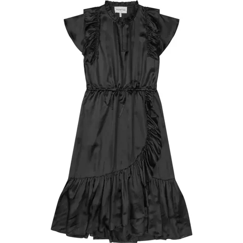 Dress with Ruffle Details , female, Sizes: S, L, M, 2XS, XS, 2XL - Munthe - Modalova