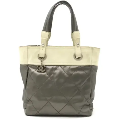 Pre-owned Silver Leather Chanel Paris Biarritz Tote , female, Sizes: ONE SIZE - Chanel Vintage - Modalova
