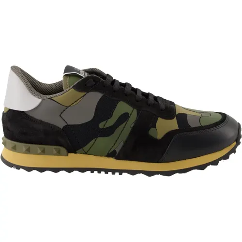 Rockrunner Baskets Green Leather Sneakers , male, Sizes: 8 UK, 9 UK, 8 1/2 UK, 9 1/2 UK, 7 UK, 10 UK - Valentino Garavani - Modalova