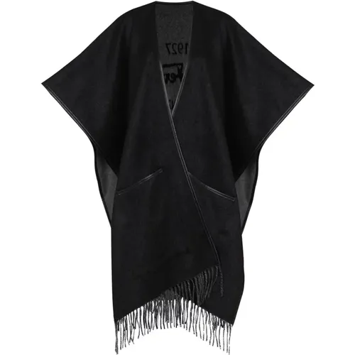 Cape recash shawl , female, Sizes: ONE SIZE - Salvatore Ferragamo - Modalova
