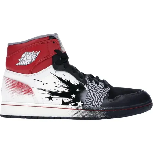 Dave White Wings Retro Limited Edition , male, Sizes: 6 1/2 UK, 11 UK, 13 1/2 UK, 7 UK, 12 UK, 13 UK, 10 1/2 UK, 8 1/2 UK, 11 1/2 UK, 14 1/2 UK, 9 UK, - Nike - Modalova