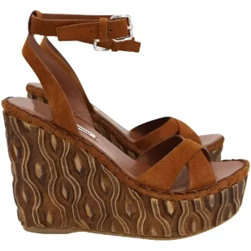 Pre-owned Suede sandals , female, Sizes: 4 1/2 UK - Miu Miu Pre-owned - Modalova