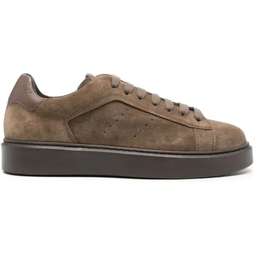 Premium Suede Sneakers , male, Sizes: 6 UK - Doucal's - Modalova