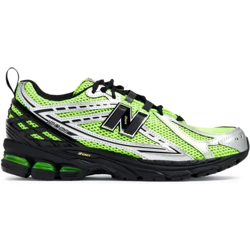 Neon Panelled Sneakers , male, Sizes: 9 1/2 UK - New Balance - Modalova