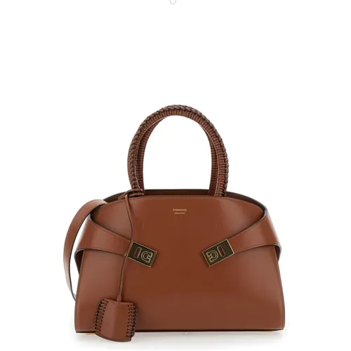 Braune HUG Handtaschen - Salvatore Ferragamo - Modalova