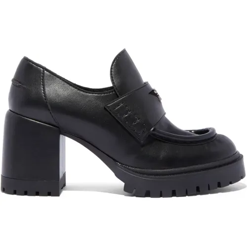 Elegante Nancy Loafers mit Auffälliger Spitze - Casadei - Modalova