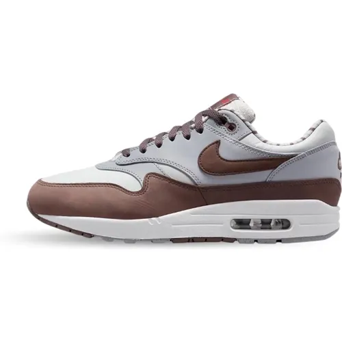 Modern Air Max Sneakers , male, Sizes: 9 UK, 3 1/2 UK, 6 UK, 4 1/2 UK, 1 1/2 UK, 11 1/2 UK, 2 1/2 UK, 10 UK, 13 1/2 UK, 10 1/2 UK, 8 1/2 UK, 5 UK, 12 - Nike - Modalova