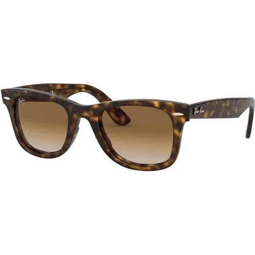 Wayfarer Ease Sonnenbrille in hellem Havanna - Ray-Ban - Modalova