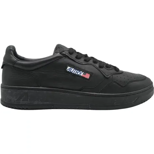 Solid Low Top Sneakers , male, Sizes: 11 UK, 9 UK, 6 UK, 10 UK, 7 UK, 12 UK, 8 UK - Autry - Modalova