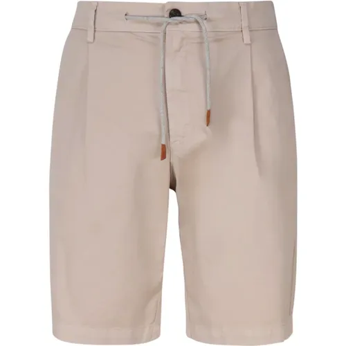 Taupe Cotton Blend Bermuda Shorts , male, Sizes: W30, W40, W32, W33 - Eleventy - Modalova