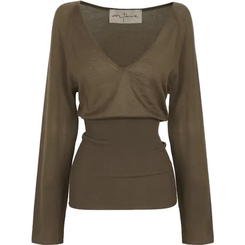 V-neck Cashmere Top in Khaki , female, Sizes: M, XL - Cortana - Modalova