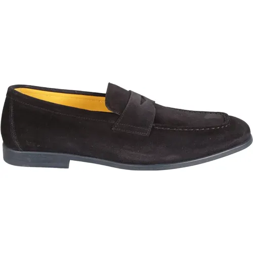 Midnight Loafer Slip-On Shoes , male, Sizes: 7 UK, 8 UK, 7 1/2 UK - Doucal's - Modalova