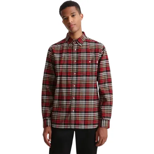 Mens Flannel Shirt with Iconic Check Pattern , male, Sizes: XL - Woolrich - Modalova