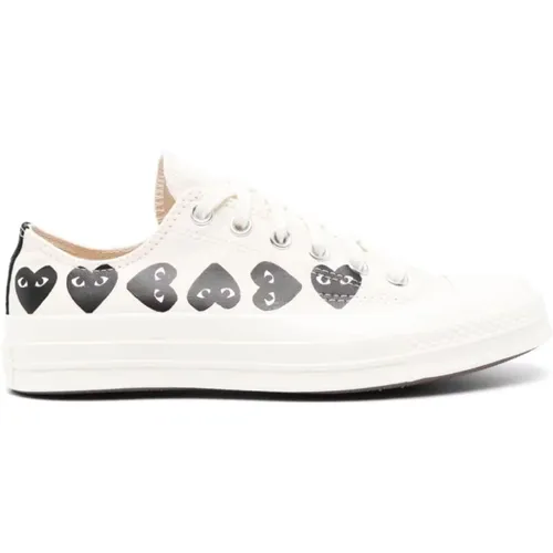 Heart Print Canvas Sneakers , male, Sizes: 5 UK, 12 UK, 3 UK, 6 UK, 11 UK, 9 UK - Comme des Garçons Play - Modalova