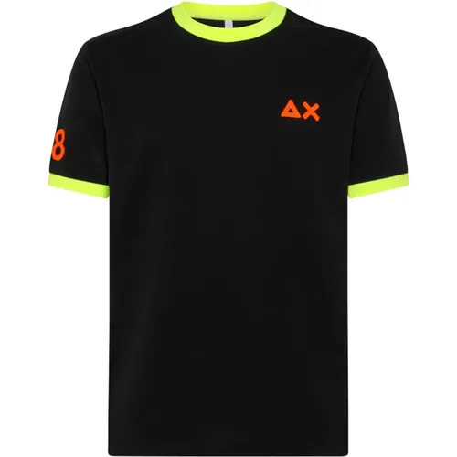Premium Logo T-Shirt Upgrade for Men , male, Sizes: S, L, 3XL, M, XL - Sun68 - Modalova