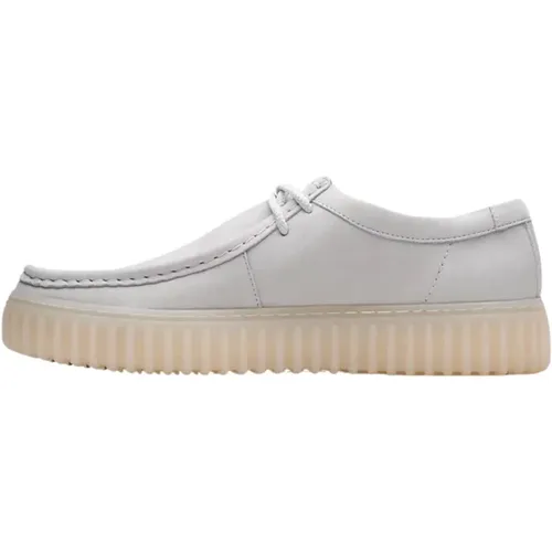 White Torhill Lo Sneakers , male, Sizes: 8 1/2 UK, 9 UK - Clarks - Modalova