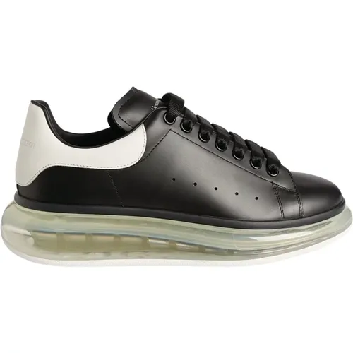 Oversized Sneakers mit Perforiertem Detail , Herren, Größe: 35 EU - alexander mcqueen - Modalova