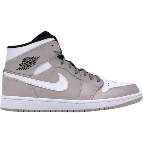 Desert Sand Air Jordan 1 Mid , male, Sizes: 8 UK, 11 UK, 12 UK - Nike - Modalova