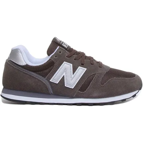 Classic Charcoal Sneaker with Suede and Mesh , male, Sizes: 12 1/2 UK, 4 1/2 UK, 6 1/2 UK, 9 UK, 3 1/2 UK, 10 1/2 UK, 7 1/2 UK, 5 1/2 UK, 8 UK - New Balance - Modalova