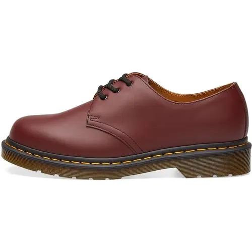 Klassische Kirschrote Schuhe , Herren, Größe: 46 EU - Dr. Martens - Modalova