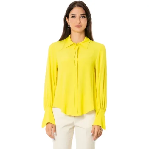Silk Shirt - Lime Color , female, Sizes: L, XL - Beatrice .b - Modalova