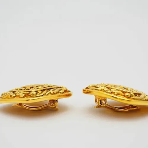 Pre-owned Gold Metal Chanel Earrings , female, Sizes: ONE SIZE - Chanel Vintage - Modalova