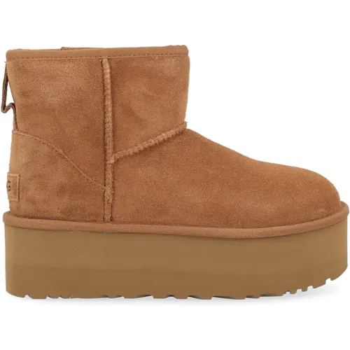 Classic Mini Platform Suede Boot , female, Sizes: 7 UK, 6 UK - Ugg - Modalova