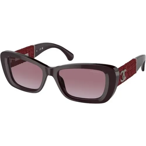 Frame Violet Lenses Sunglasses , female, Sizes: 53 MM - Chanel - Modalova