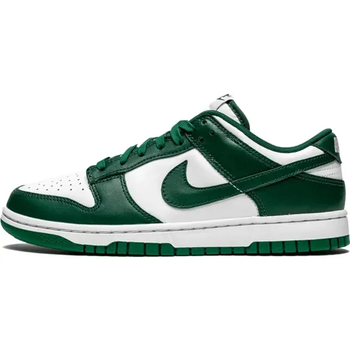Michigan State Dunk Low Sneaker , female, Sizes: 5 1/2 UK, 3 1/2 UK, 5 UK, 6 UK, 3 UK, 4 1/2 UK, 7 UK, 8 UK - Nike - Modalova