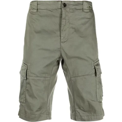 Shorts,Weiße Bermuda Cargo Shorts - C.P. Company - Modalova