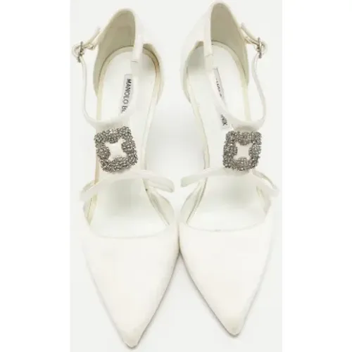 Pre-owned Satin heels , female, Sizes: 7 UK - Manolo Blahnik Pre-owned - Modalova