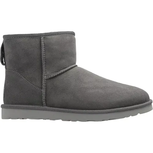 Klassische Mini Schneestiefel , Herren, Größe: 46 EU - Ugg - Modalova