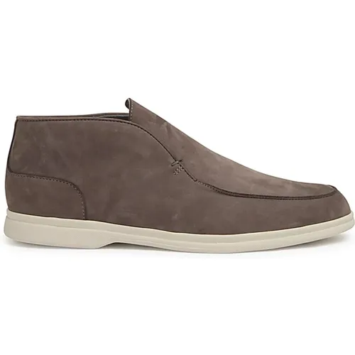 Nubuck Moccasin Style Flat Shoes , male, Sizes: 10 UK, 9 UK, 9 1/2 UK, 7 UK, 11 UK, 8 1/2 UK - Corneliani - Modalova