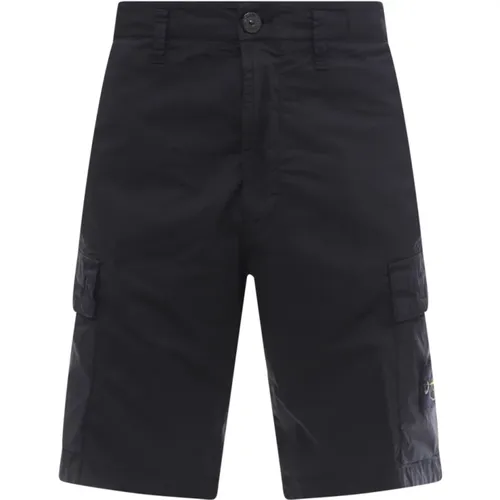 Shorts with Zip and Button , male, Sizes: W33, W31, W32, W30, W34 - Stone Island - Modalova