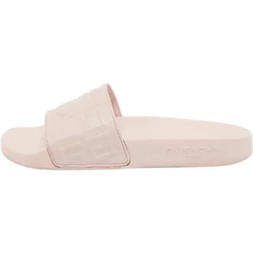 Pre-owned Rubber flats , female, Sizes: 5 UK - Givenchy Pre-owned - Modalova