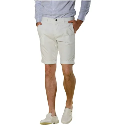 Stretch Gabardine Chino Bermuda Shorts , Herren, Größe: M - Mason's - Modalova