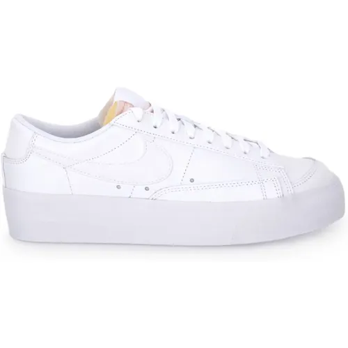 Blazer Low Platform Sneakers , male, Sizes: 7 UK, 6 UK - Nike - Modalova