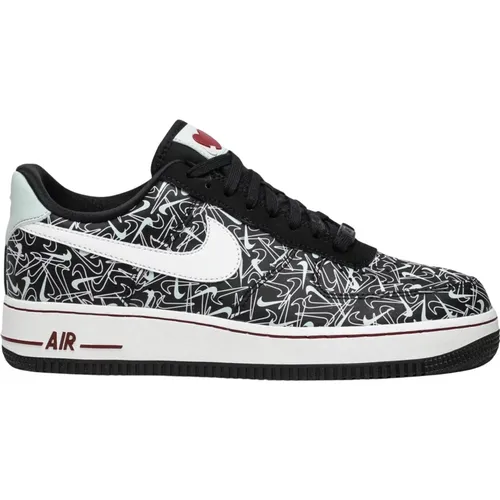 Valentines Day 2020 Low Top Sneakers , male, Sizes: 4 1/2 UK, 6 1/2 UK, 8 1/2 UK, 3 1/2 UK, 4 UK, 9 UK, 2 UK, 8 UK, 2 1/2 UK, 6 UK, 5 UK, 7 UK - Nike - Modalova