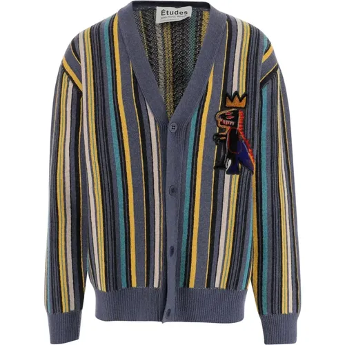 Cardigan made of wool V-neck Front button closure Long sleeves Patch applied on the chest Ribbed edges All-over striped pattern Multi Made in China Co - Études - Modalova